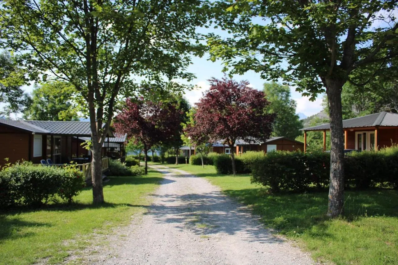 Campsite Village De Chalets Et Camping La Pierre De L'Aigle La Breole