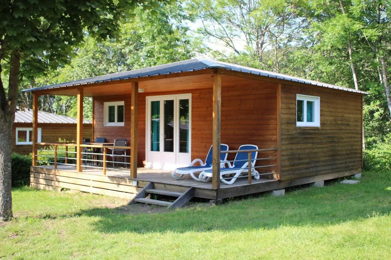 Campsite Village De Chalets Et Camping La Pierre De L'Aigle La Breole